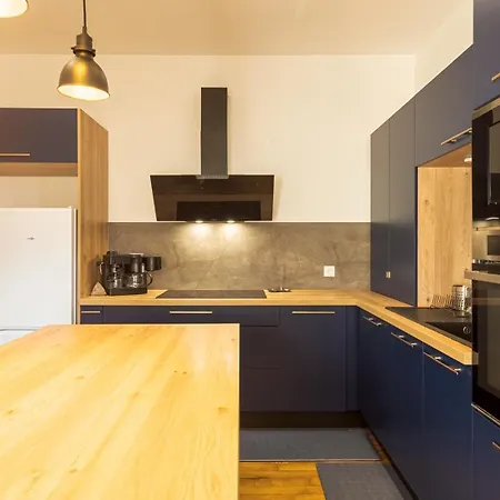 Logis Leclerc - Confort - 4 Pers * Troyes
